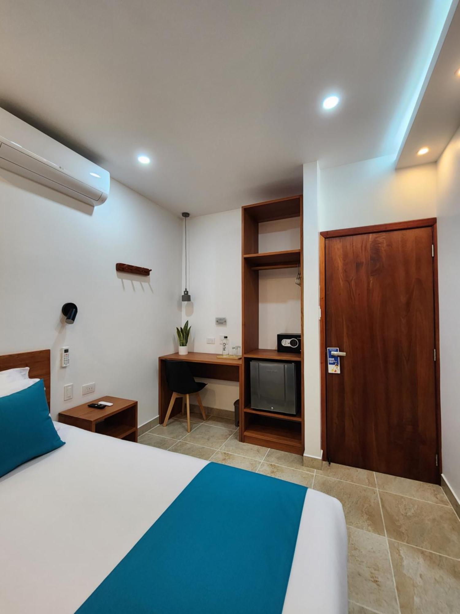 Casa Galapagos By Hostal Fragata Puerto Ayora  Buitenkant foto