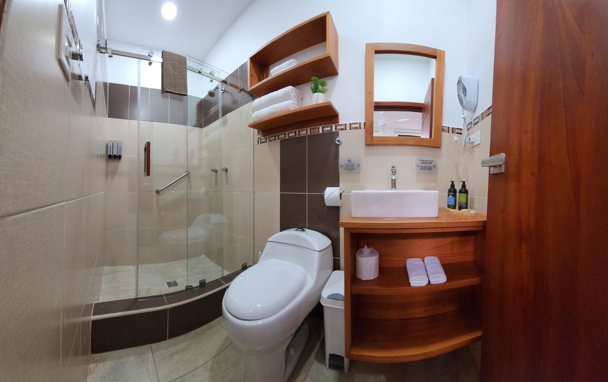Casa Galapagos By Hostal Fragata Puerto Ayora  Buitenkant foto